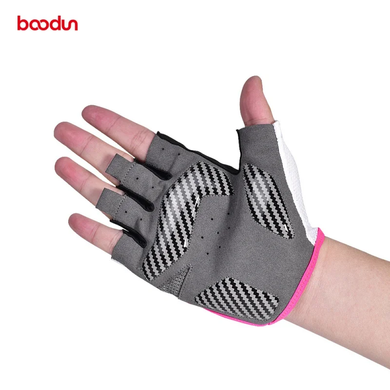 Новые спортивные перчатки для занятий велоспортом на открытом воздухе с силиконовой печатью на полпальца Оптом Изображение 3