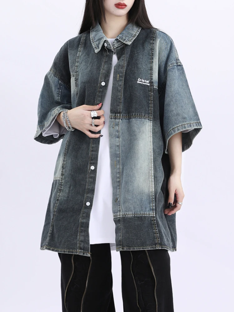 SHENGPALAE Модная женская джинсовая рубашка с лацканами, однобортный Лоскутный дизайн с коротким рукавом, Ретро-блузка в стиле пэчворк, Лето 2023, Новинка 5R4581 Изображение 2