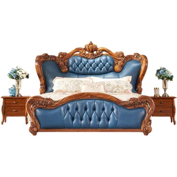 * Роскошная резная кожаная кровать из массива дерева Ugyen Wood в спальне виллы в европейском стиле, большая двуспальная кровать