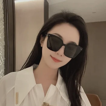 Роскошный Дизайнерский Бренд Yuumi Lo Cell Солнцезащитные Очки Для Женщин Мужские Черные Очки Cat eye MGlasses Spy Fashion Oversize Jennie Korea